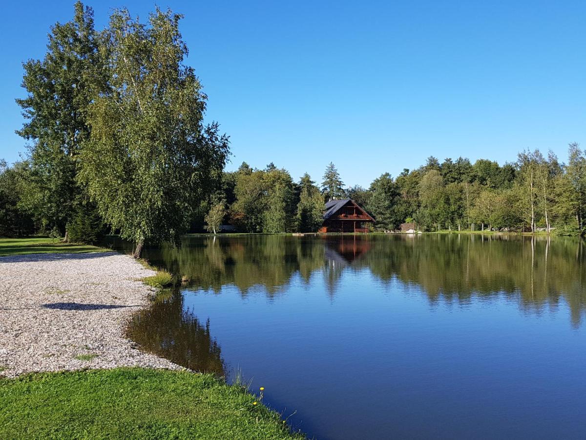 Апартаменты Radhostsky Rybnik Трояновице Экстерьер фото